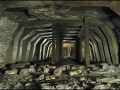 Starý důl na vápenec - vpředu pytle s vápnem
